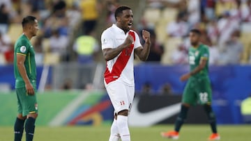 1-2. Jefferson Farfán celebró el segundo gol.