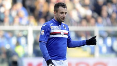 ¿Qué jugadores han cambiado de equipo sin debutar en el mismo mercado de fichajes?