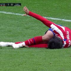 João Félix se lesiona en el tobillo y peligra ante el Leverkusen