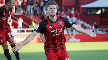 Mario Barco: "El árbitro puso el listón muy bajo, pero el equipo debe saber jugar estos partidos"