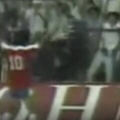 Para ver una y otra vez: a 35 años del 'gol imposible' de Aravena