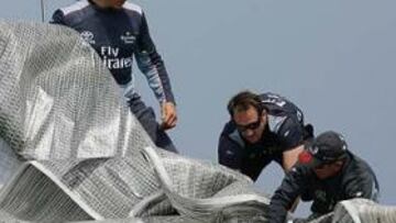 <b>SIN VIENTO.</b> Un día más, el Comité de Regatas se ve obligado a suspender la competición por la ausencia de viento.