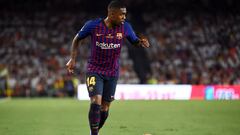 Barcelona&#039;s Brazilian midfielder Malcom prepares to kick the ball during the 2019 Spanish Copa del Rey (King&#039;s Cup) final football match between Barcelona and Valencia on May 25, 2019 at the Benito Villamarin stadium in Sevilla. (Photo by JOSE J