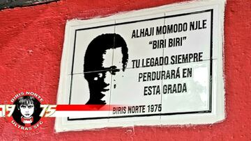 Una placa en honor de Biri-Biri.