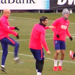 La alegría de Morata entrenando junto a Griezmann, Vitolo y Mollejo
