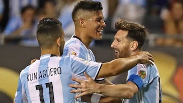 Lionel Messi #10 of Argentina (R) celebrates his third goal against Panama with teammates Sergio Aguero #11 and Marcos Rojo during a match in the 2016 Copa America Centenario at Soldier Field on June 10, 2016 in Chicago, Illinois. Argentina defeated Panam