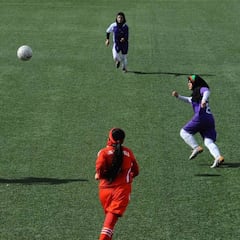 15 personas investigadas por presuntos abusos en la selección afgana de fútbol femenino