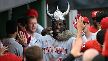 PITTSBURGH, PENNSYLVANIA - AUGUST 13: Elly De La Cruz #44 of the Cincinnati Reds celebrates with teammates in the dugout after hitting a solo home run in the third inning during game two of a doubleheader against the Pittsburgh Pirates at PNC Park on August 13, 2023 in Pittsburgh, Pennsylvania.   Justin Berl/Getty Images/AFP (Photo by Justin Berl / GETTY IMAGES NORTH AMERICA / Getty Images via AFP)