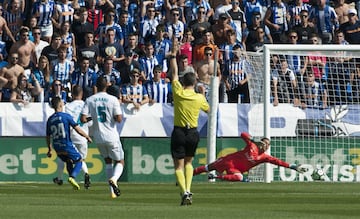 Ocasión de Munir que se marcha fuera.