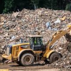 Tira a la basura un disco duro con valor de 180 millones de euros