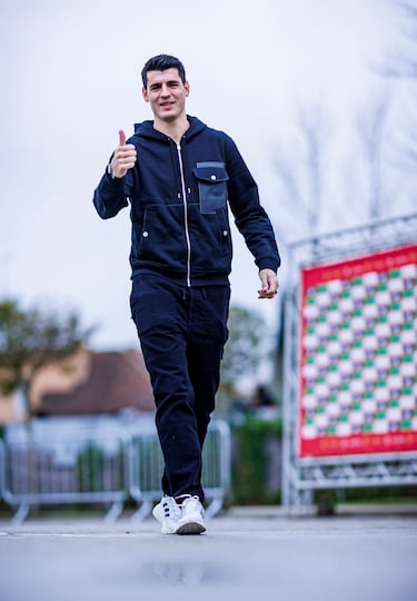 Álvaro Morata llegando a Las Rozas. 