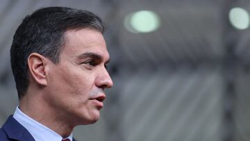 Pedro Sanchez se reúne con los presidentes autónomicos por el tsunami de contagios.