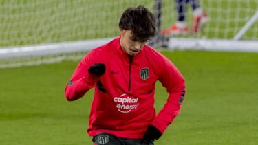João Félix, en el entrenamiento del Atlético en Old Trafford.