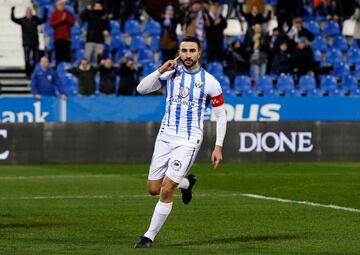 Juan Muñoz celebra un gol de penalti al Zaragoza. 