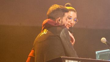 Ana Guerra y Víctor Elías comparten escenario en el concierto que ofreció la cantante en Madrid a 05 de Marzo de 2022 en Madrid (España).
CONCIERTO;ANA GUERRA;VÍCTOR ELÍAS;MÚSICA;CANTANTE
Manuel Pinilla Cruces / Europa Press
05/03/2022