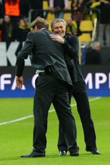 Saludo de Mourinho con Jurgen Klopp.