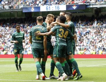 Real Madrid 0-1 Betis | Loren abrió el marcador. Recibió Guardado un buen balón al espacio de Lo Celso, centró perfectamente por delante de la defensa y el delantero remató a placer en el segundo palo para batir a Keylor.
