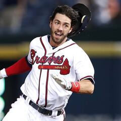 Who managed to sign Dansby Swanson and what kind of deal has he done?