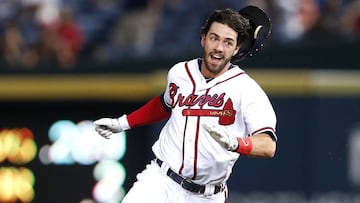 ATLANTA, GA - SEPTEMBER 28: Shortstop Dansby Swanson #2 of the Atlanta Braves runs past second base on his way to third base for an RBI triple in the second inning during the game against the Philadelphia Phillies at Turner Field on September 28, 2016 in Atlanta, Georgia.   Mike Zarrilli/Getty Images/AFP
 == FOR NEWSPAPERS, INTERNET, TELCOS &amp; TELEVISION USE ONLY ==