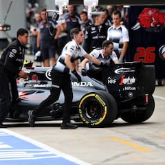 McLaren Honda no gastará "más tokens en 4 o 5 carreras"