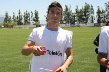 El volante de O'Higgins, Luis Valenzuela expresó su apoyo a esta cruzada solidaria.