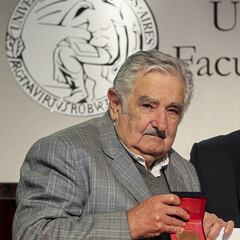 Pepe Mujica pide el voto para el BNG en las elecciones gallegas