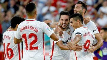 Los sevillistas celebran el 2-0.