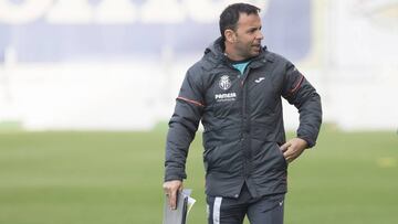 Javi Calleja, otro entrenador con billete de vuelta