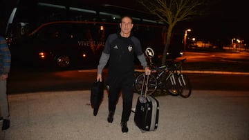 El Valencia perdió el AVE y regresa a casa en autobús