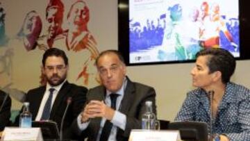 Javier Tebas: "La Liga va a empujar al fútbol femenino"