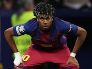 Barcelona's Spanish forward #10 Lamine Yamal looks on after scoring his team's first goal during the UEFA Champions League quarter final second leg football match between Club Atletico de Madrid and FC Barcelona at Metropolitano Stadium in Madrid on April 14, 2026. (Photo by Oscar DEL POZO / AFP)