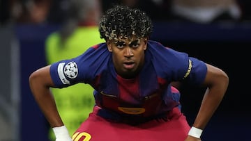 Barcelona's Spanish forward #10 Lamine Yamal looks on after scoring his team's first goal during the UEFA Champions League quarter final second leg football match between Club Atletico de Madrid and FC Barcelona at Metropolitano Stadium in Madrid on April 14, 2026. (Photo by Oscar DEL POZO / AFP)