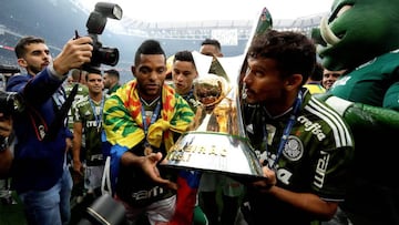 Miguel &Aacute;ngel Borja celebrando el t&iacute;tulo del Brasileirao con Palmeiras