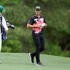 What brand of shirt is Viktor Hovland wearing at the Masters 2024?