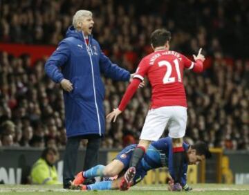 Alexis Sánchez  fue una de las buenas figuras en el duelo entre Arsenal y Manchester United.