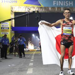 La humedad tumba a los españoles en la Corniche