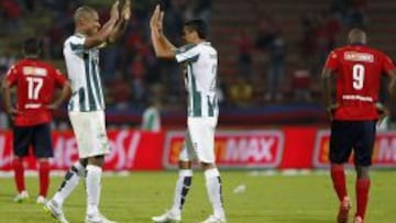 Nacional y una imagen que se repitió muchas veces en la 'era Osorio': los brazos levantados contra el rival de patio.