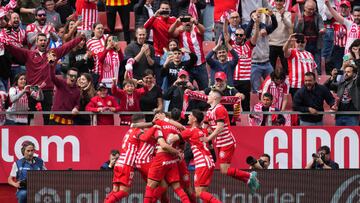 GIRONA, SPAIN - APRIL 01: Girona FC players celebrate their win during the LaLiga Santander match between Girona FC and RCD Espanyol at Montilivi Stadium on April 01, 2023 in Girona, Spain. (Photo by Alex Caparros/Getty Images)