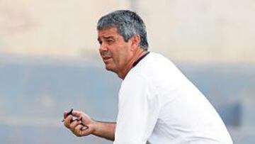 <b>NECESITADO. </b>Amaral confía en poder disponer de la plantilla definitiva la próxima semana.