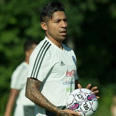 Javier Aquino, triste por inactividad; desea continuidad