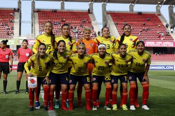 El equipo colombiano venció 7-0 a Uruguay en el debut en la Copa América Femenina con póquer de Catalina Usme y goles de Yoreli Rincón, Daniela Montoya e Isabella Echeverri.