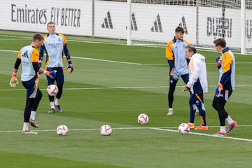 Entrenamiento de los porteros. 
 