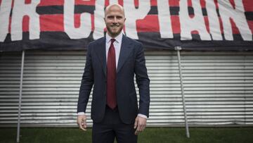 Tras la derrota de Toronto en la MLS Cup parec&iacute;a que Bradley y el club se separar&iacute;an, pero esto dur&oacute; muy poco, pues han decidido recontratarlo.