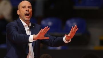 Barcelona's head coach Joan Penarroya reacts during the Euroleague basketball match between Maccabi Tel Aviv and FC Barcelona in Belgrade, Serbia, 14 October 2025.