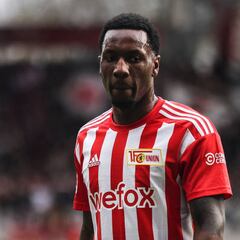 Sheraldo Becker, la estrella de Surinam que podría darle algunos problemas a México
