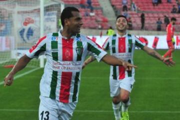 Luego de su paso por la U, Cortés arribó a Palestino. En el conjunto tetracolor se afianzó como titular y capitán, siendo una de las figuras en la buena campaña del Apertura 2015.