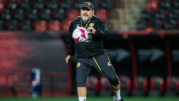 Diego Maradona, Dorados