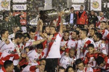 River Plate también suma tres Copas Libertadores en su palmarés (1986, 1996 y 2015). El conjunto millonario, campeón actual tras superar en la Final a los Tigres de la UANL en agosto pasado, encabeza el grupo 1, donde también están The Strongest y Trujillanos. Su tercer rival saldrá del repechaje entre Sao Paulo y César Vallejo.
