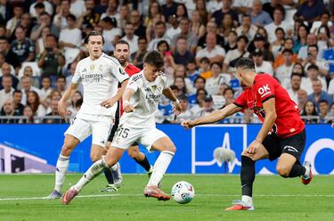El futbolista turco hizo un partido muy cmpleto. Activo, hizo un gol y se le anuló otro.  El jugador blanco ha dado un paso adelante y se vio ante el Mallorca.
 
