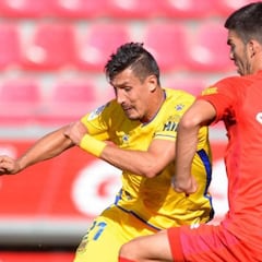 Dani Romera amarga el debut de Carrión con el Numancia